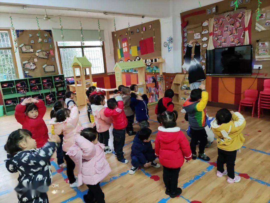 【班级动态】小小搬运工——小班体育运动“JDB电子”(图3)
【班级动态】小小搬运工——小班体育运动“JDB电子”(图3)