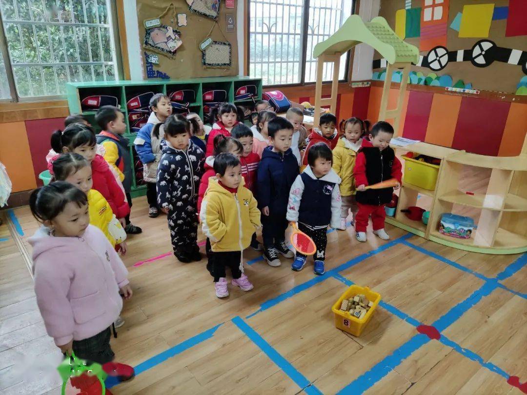 【班级动态】小小搬运工——小班体育运动“JDB电子”(图8)
【班级动态】小小搬运工——小班体育运动“JDB电子”(图8)