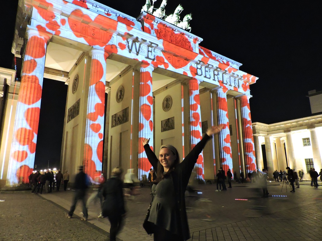 ‘JDB电子’罗桐社区:“双节”开展走访特殊家庭活动(图4) JDB电子试玩网页版